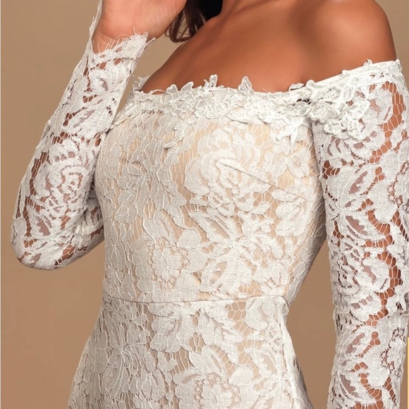 Never worn wedding dress. I’m 5’2 so the front was hemmed to my height! - Picture 3 of 5